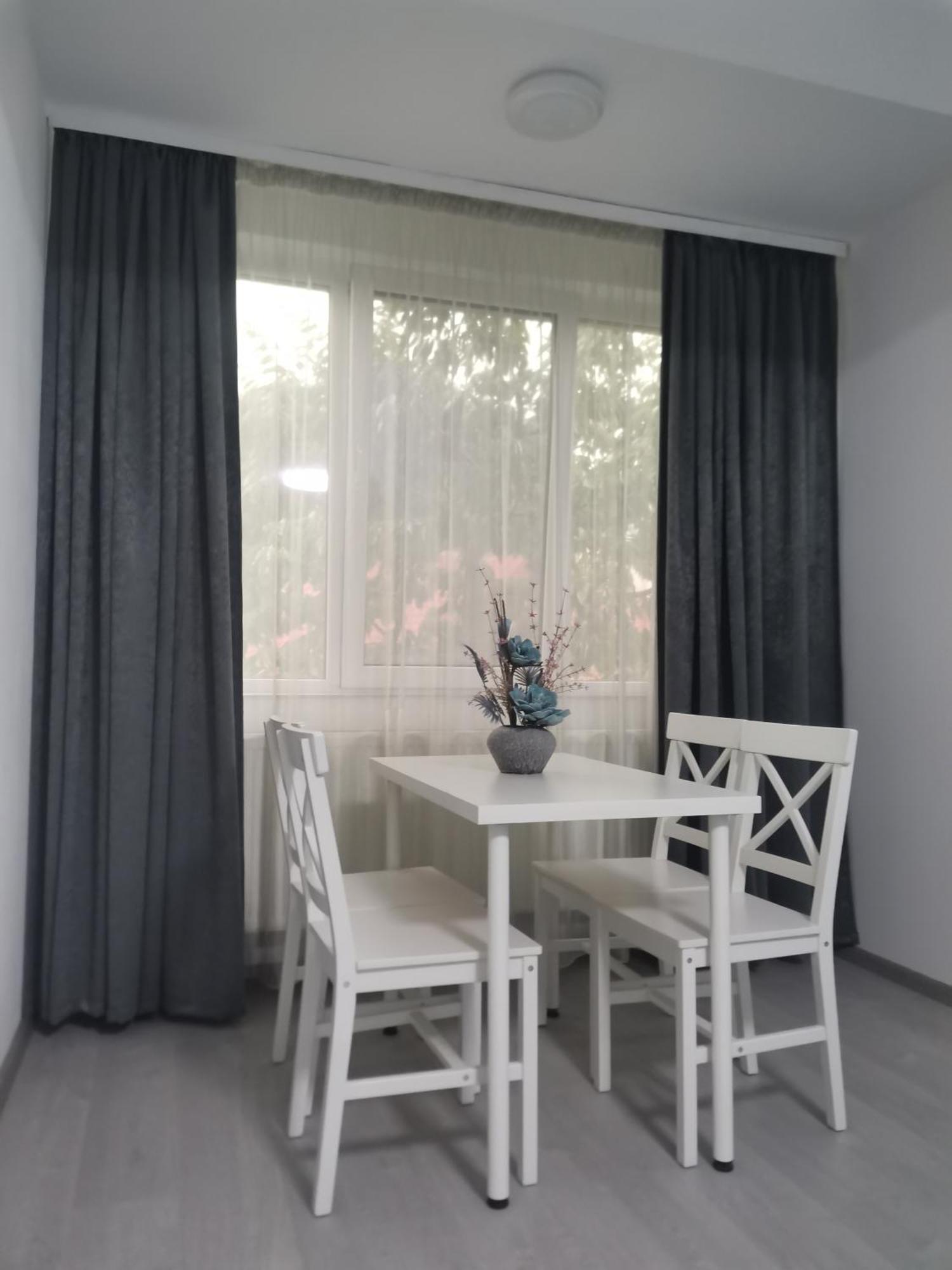 فندق Zenlux ياش المظهر الخارجي الصورة